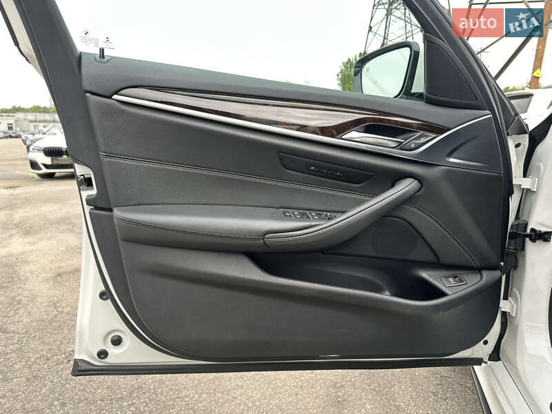 Седан BMW 5 Series 2018 в Харкові