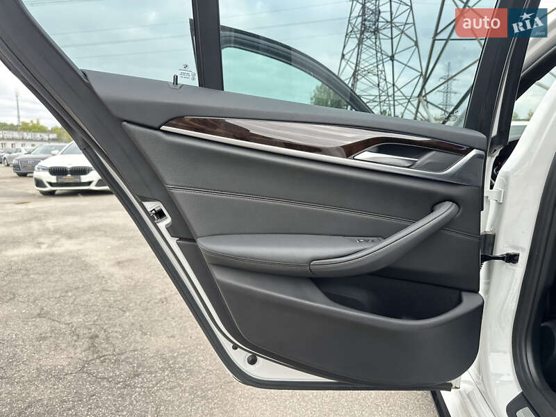 Седан BMW 5 Series 2018 в Харкові
