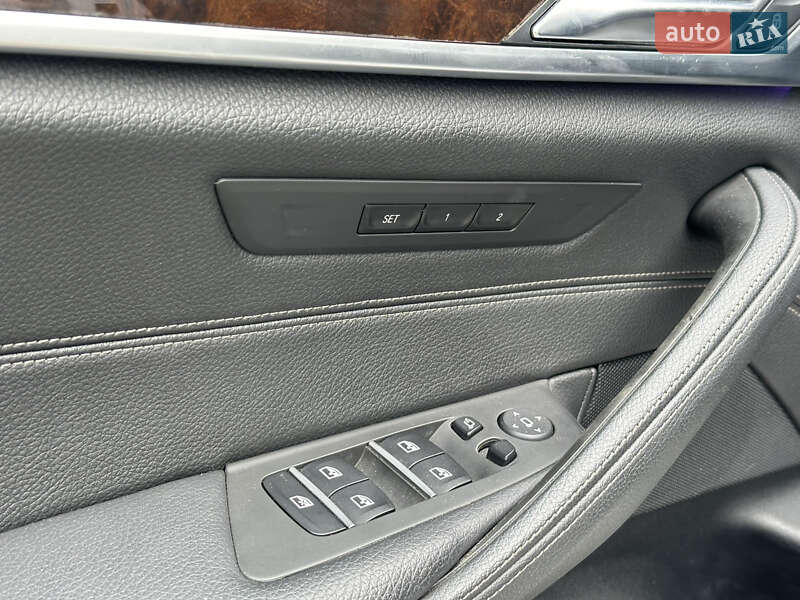 Седан BMW 5 Series 2018 в Харкові