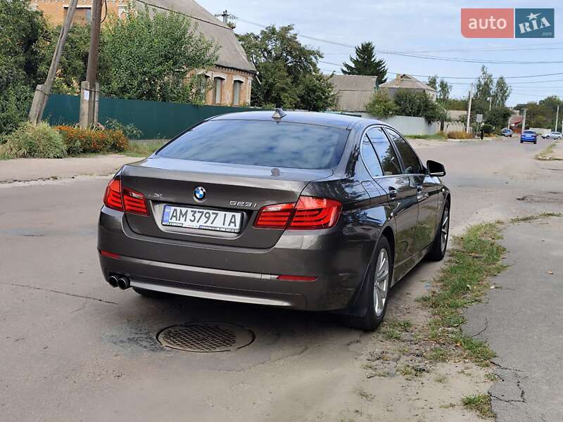 Седан BMW 5 Series 2010 в Бердичеве