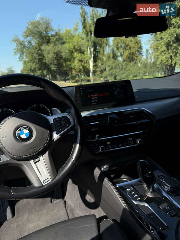 Седан BMW 5 Series 2017 в Києві фото 10 Седан BMW 5 Series 2017 в Києві