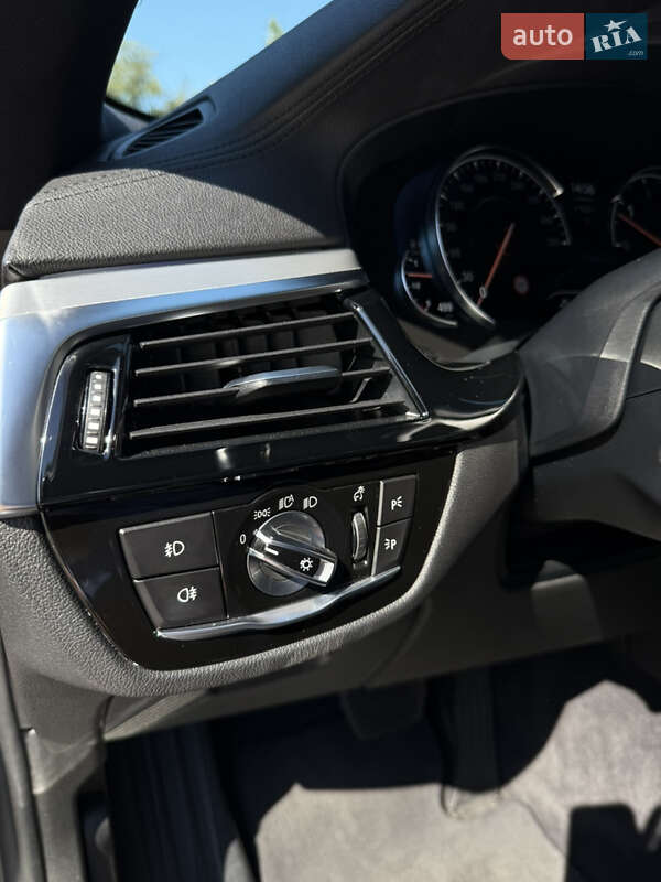 Седан BMW 5 Series 2017 в Києві фото 4 Седан BMW 5 Series 2017 в Києві