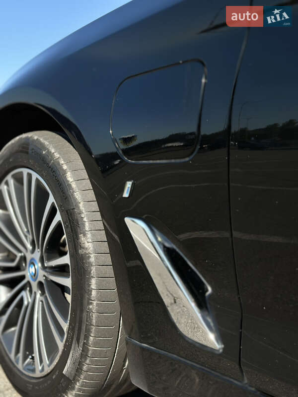 Седан BMW 5 Series 2018 в Дніпрі фото 17 Седан BMW 5 Series 2018 в Дніпрі