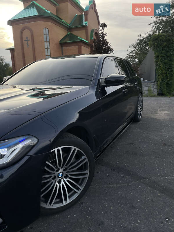 Универсал BMW 5 Series 2018 в Киеве