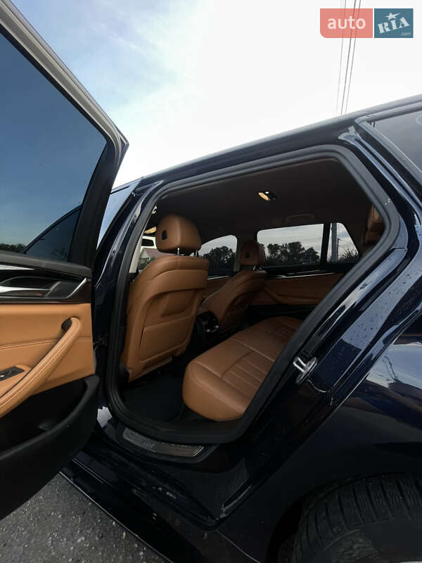 Универсал BMW 5 Series 2018 в Киеве
