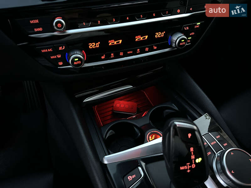 Седан BMW 5 Series 2020 в Мукачево