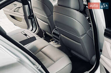 Седан BMW 5 Series 2011 в 