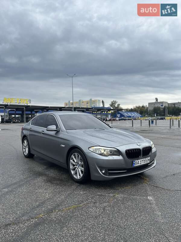 BMW 5 Series 2010 BMW 5 Series 2010