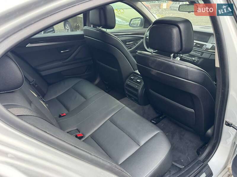 Седан BMW 5 Series 2013 в Луцке