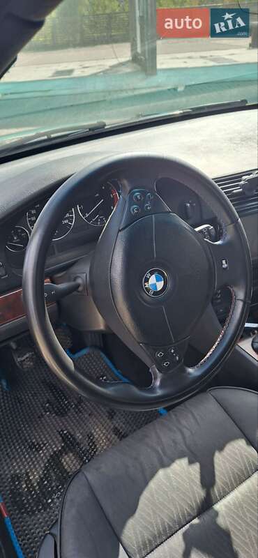 Седан BMW 5 Series 2001 в Березному