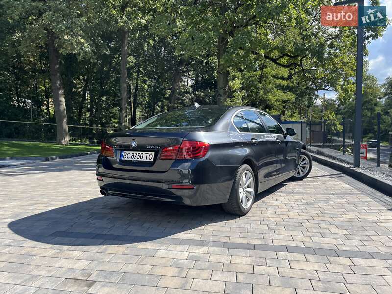 Седан BMW 5 Series 2014 в Львове