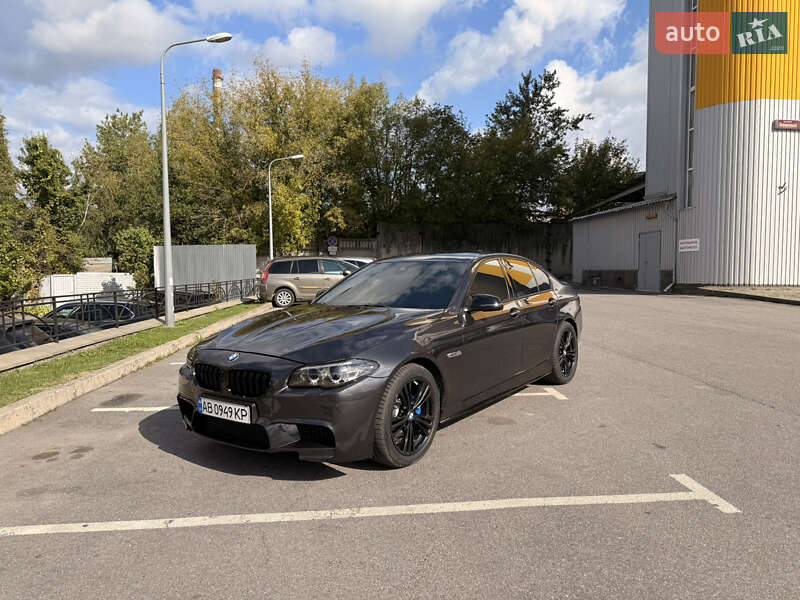 Седан BMW 5 Series 2014 в Виннице