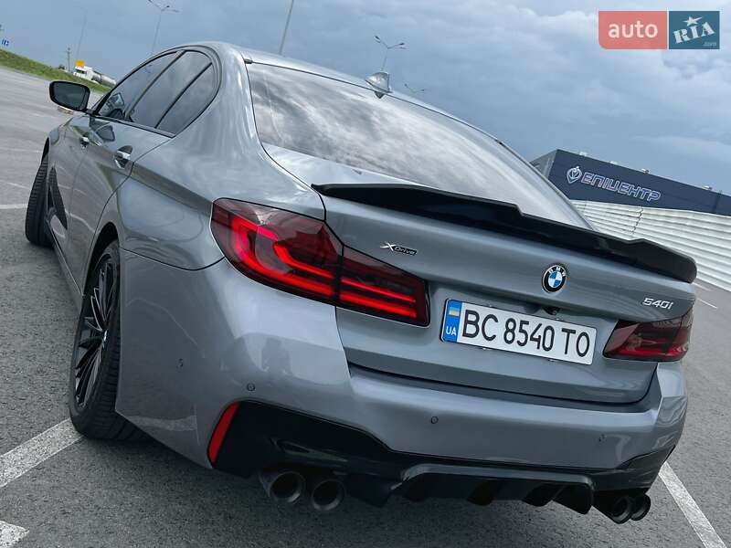 Седан BMW 5 Series 2017 в Львове