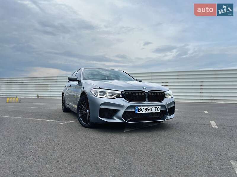 Седан BMW 5 Series 2017 в Львове