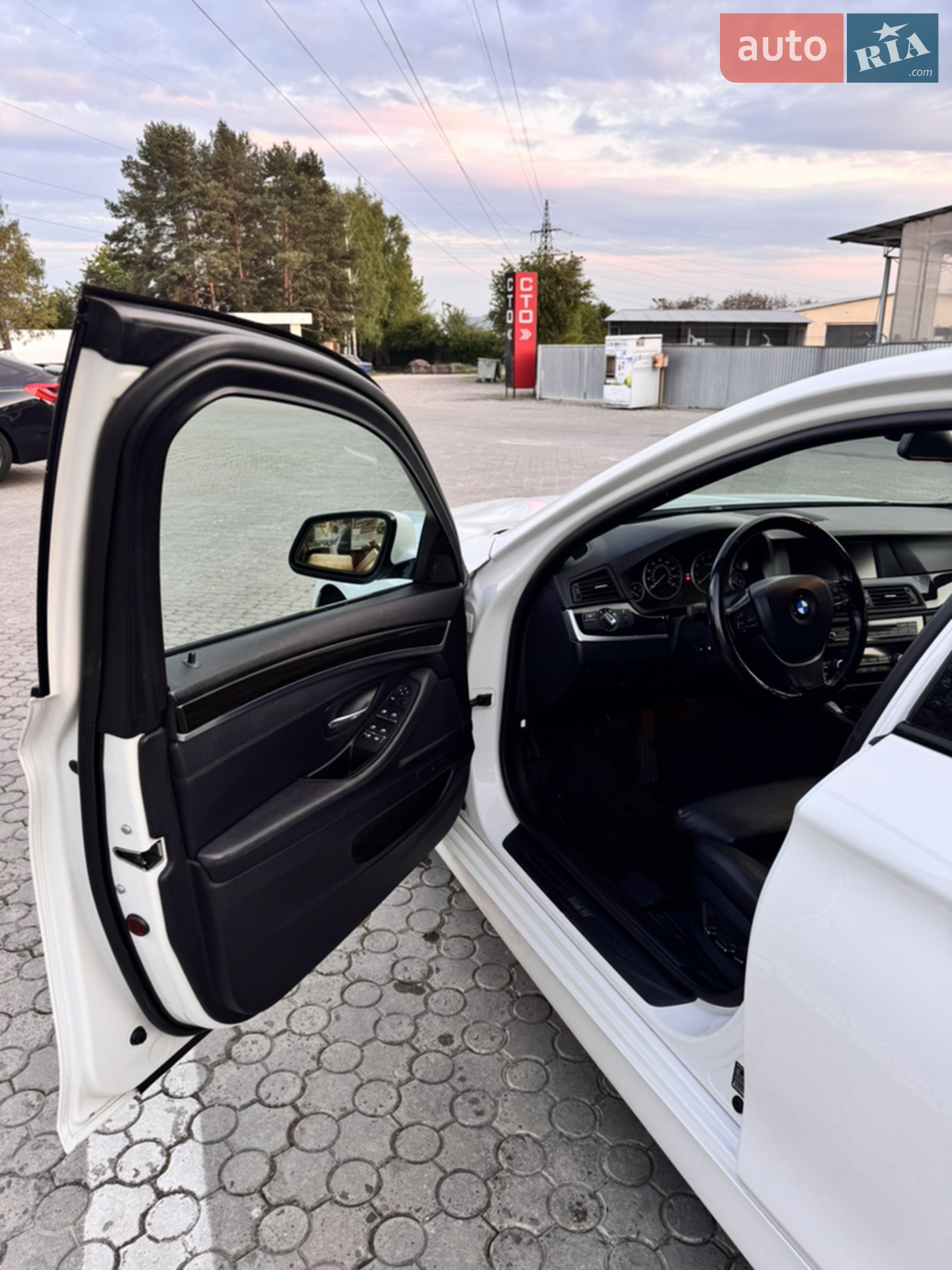 2011 BMW 5er - мініатюра 3