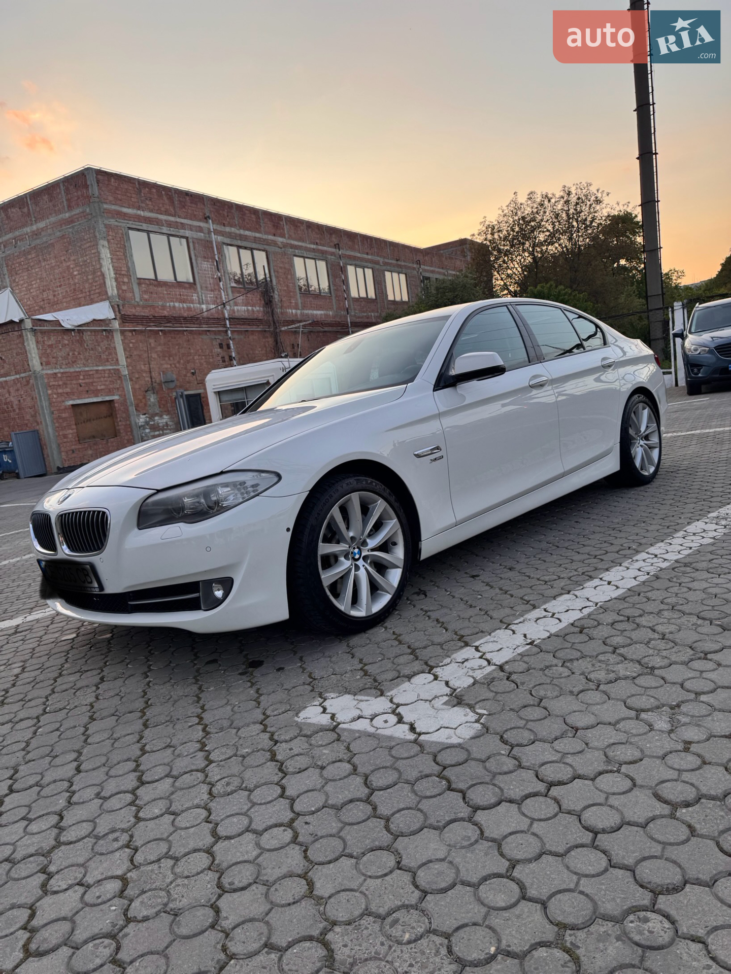 2011 BMW 5er - мініатюра 10