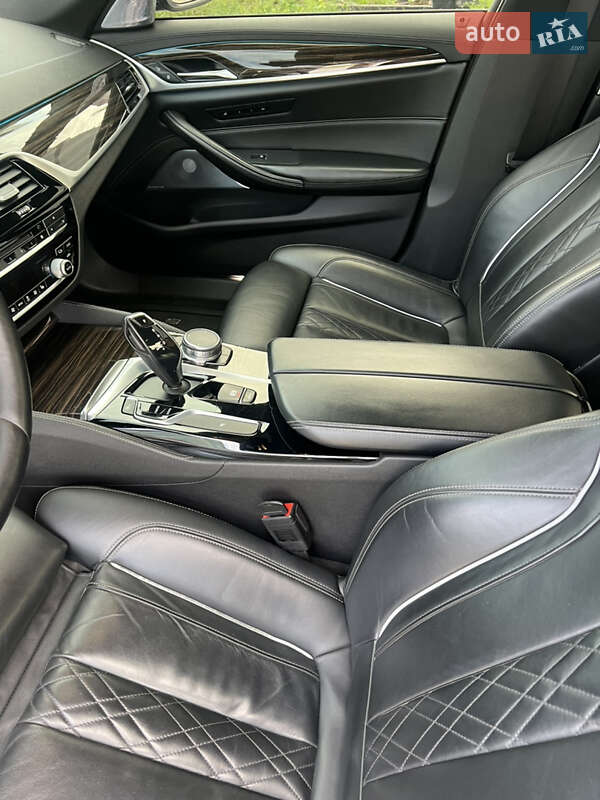 Седан BMW 5 Series 2017 в Иршаве фото 26 Седан BMW 5 Series 2017 в Иршаве