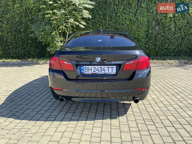 Седан BMW 5 Series 2010 в Одессе