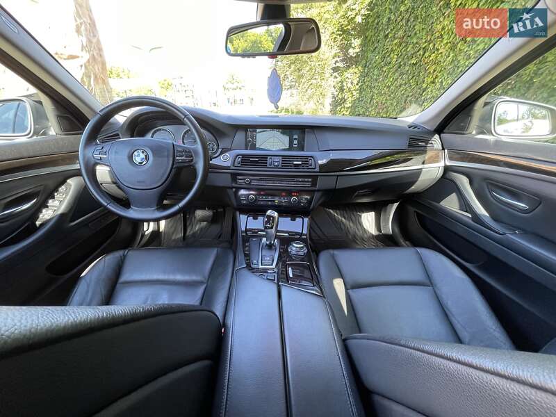 Седан BMW 5 Series 2010 в Одессе