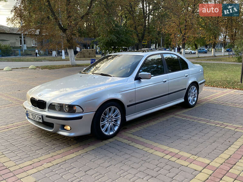 Седан BMW 5 Series 1998 в Кагарлику