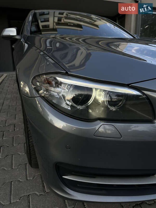 Седан BMW 5 Series 2015 в Ивано-Франковске