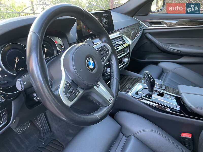 Седан BMW 5 Series 2017 в Львове фото 33 Седан BMW 5 Series 2017 в Львове