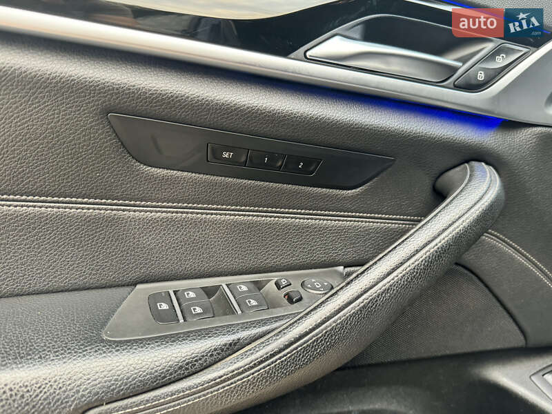 Седан BMW 5 Series 2016 в Житомире