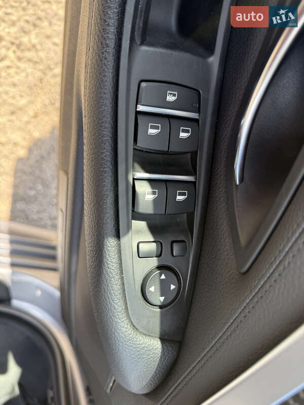 Седан BMW 5 Series 2016 в Черновцах