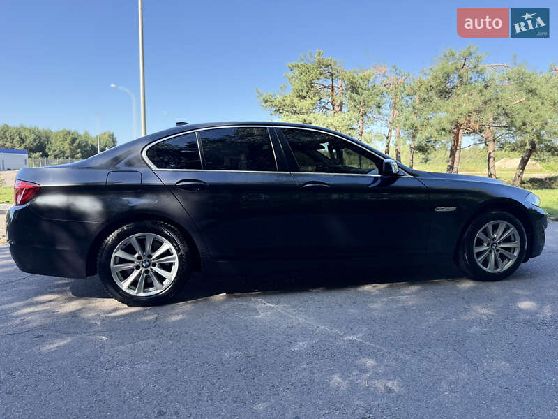 Седан BMW 5 Series 2011 в Ковелі
