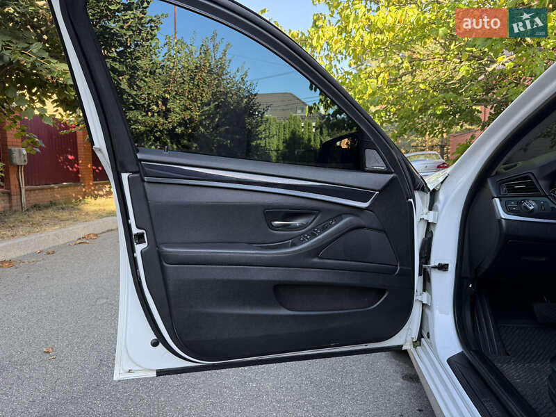 Седан BMW 5 Series 2012 в Києві