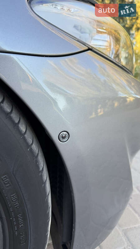 Седан BMW 5 Series 2010 в Хороле фото 15 Седан BMW 5 Series 2010 в Хороле