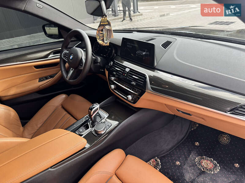 Седан BMW 5 Series 2018 в Виннице