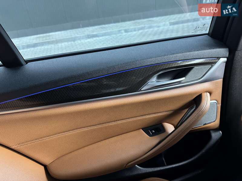 Седан BMW 5 Series 2018 в Виннице