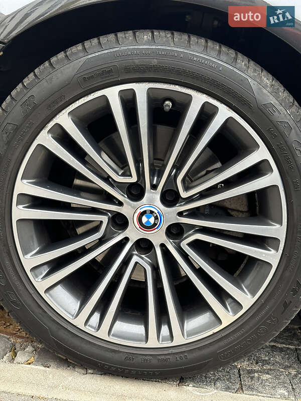 Седан BMW 5 Series 2017 в Києві