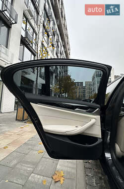 Седан BMW 5 Series 2017 в 