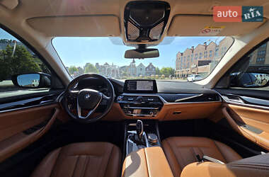 Седан BMW 5 Series 2019 в 
