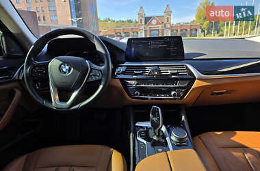 Седан BMW 5 Series 2019 в 