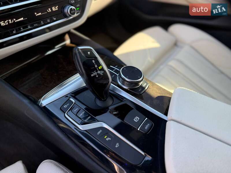 Седан BMW 5 Series 2018 в Киеве фото 29 Седан BMW 5 Series 2018 в Киеве