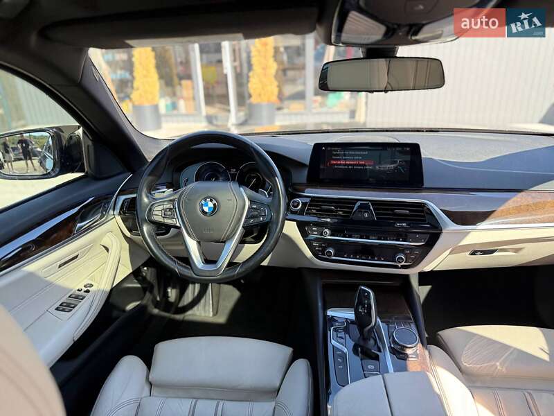 Седан BMW 5 Series 2018 в Киеве фото 28 Седан BMW 5 Series 2018 в Киеве