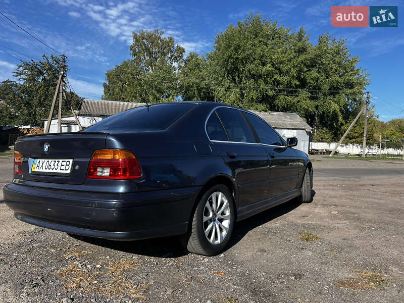 Седан BMW 5 Series 2001 в Киеве