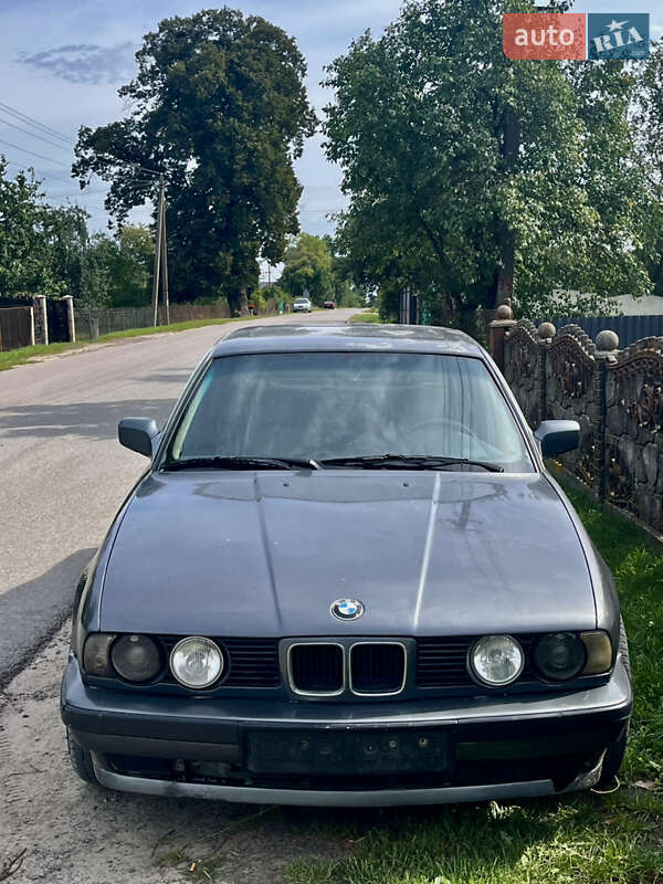 BMW 5 Series 1990