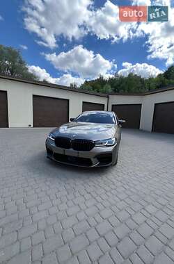Седан BMW 5 Series 2017 в 