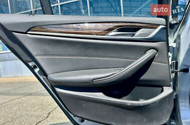 Седан BMW 5 Series 2017 в 