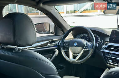 Седан BMW 5 Series 2017 в 