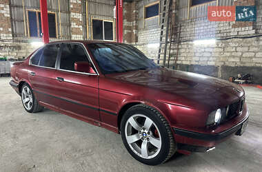 Седан BMW 5 Series 1991 в Тульчине