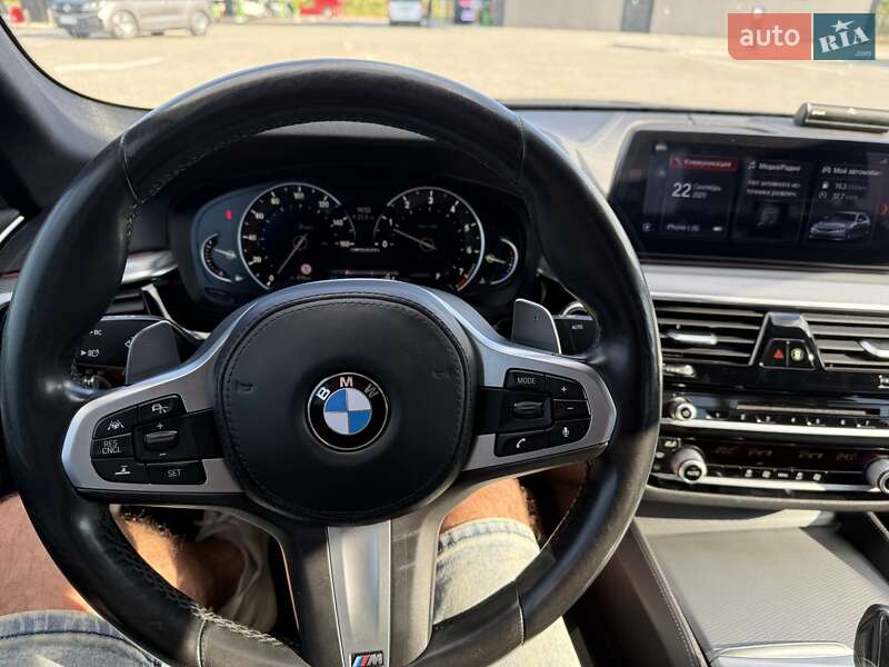 Седан BMW 5 Series 2017 в Львові