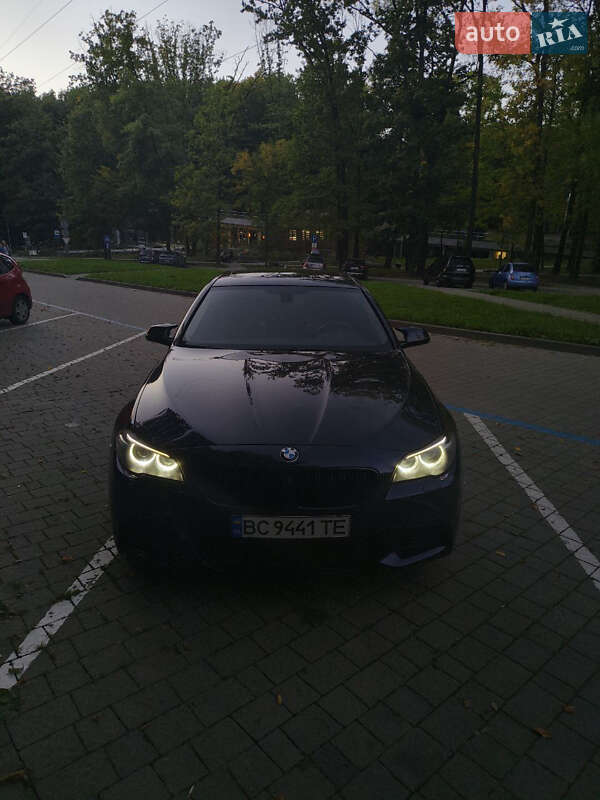 Седан BMW 5 Series 2013 в Львове