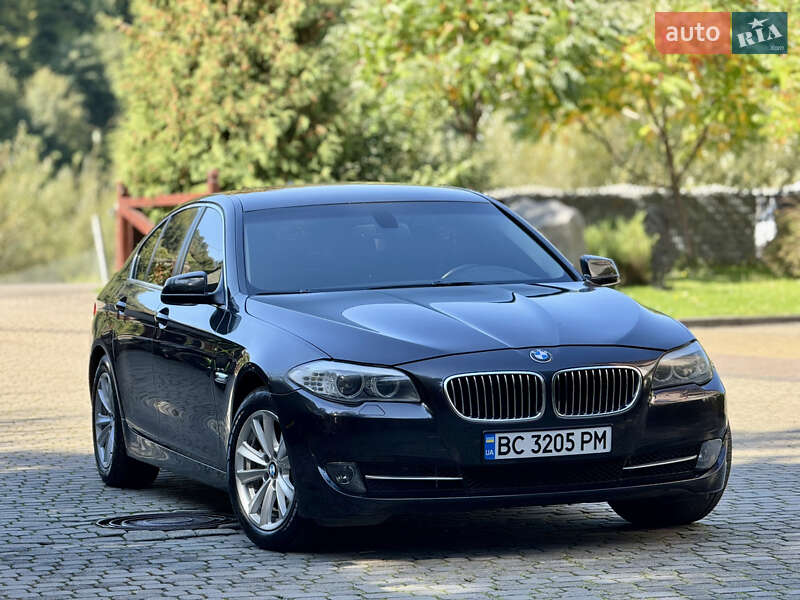 Седан BMW 5 Series 2012 в Міжгір'ї