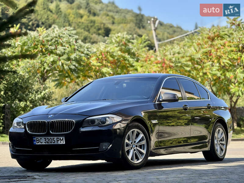 Седан BMW 5 Series 2012 в Міжгір'ї