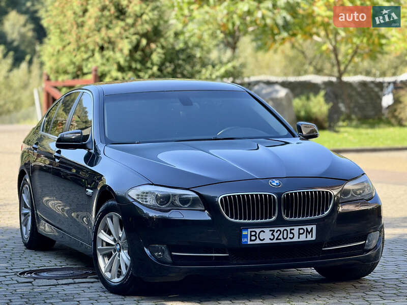 Седан BMW 5 Series 2012 в Міжгір'ї